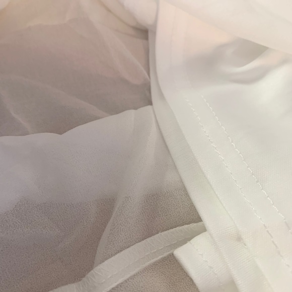 ❌DONATED❌White V-neck Surplice Adjustable Straps Maxi Shorts Romper - Picture 14 of 17